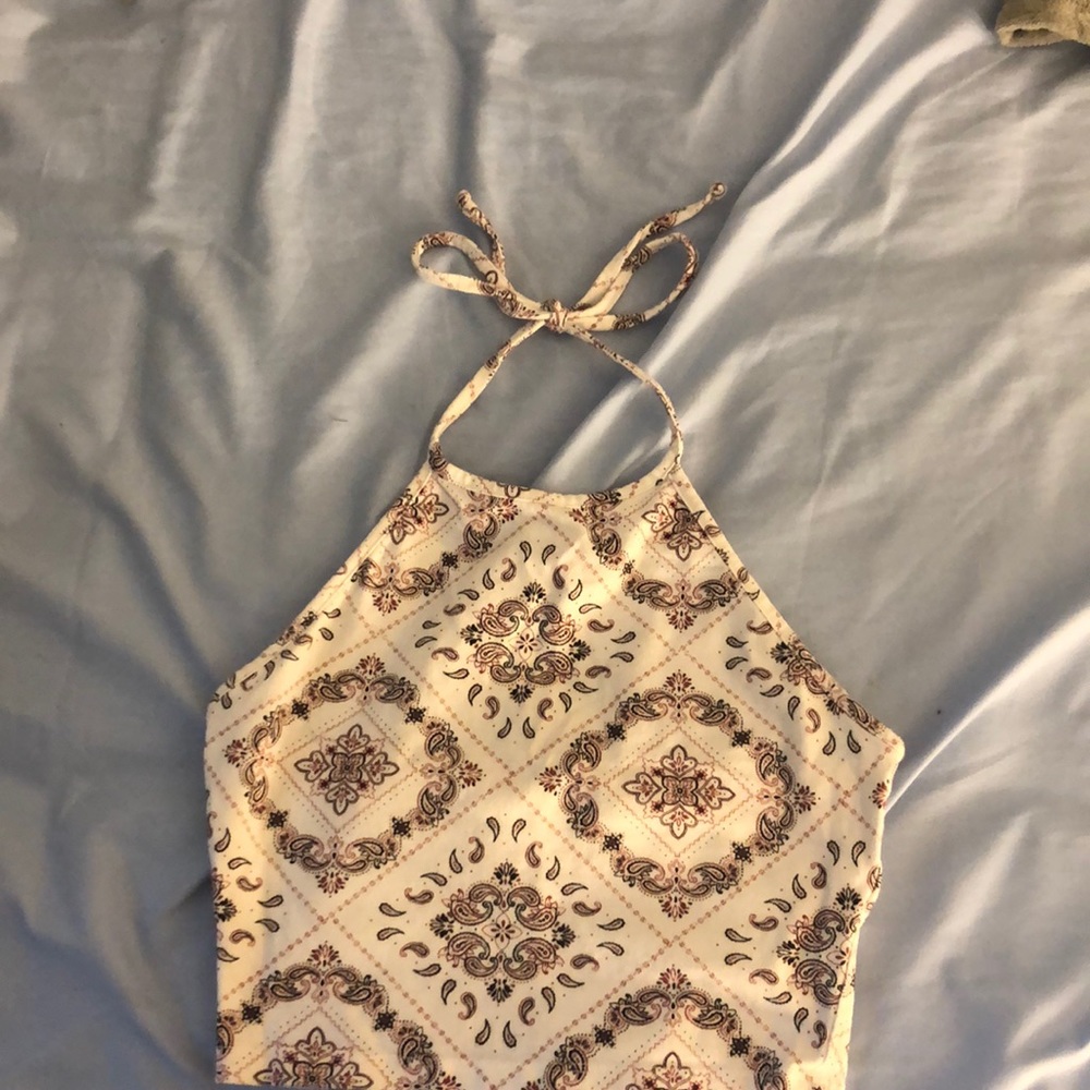 crop top halter